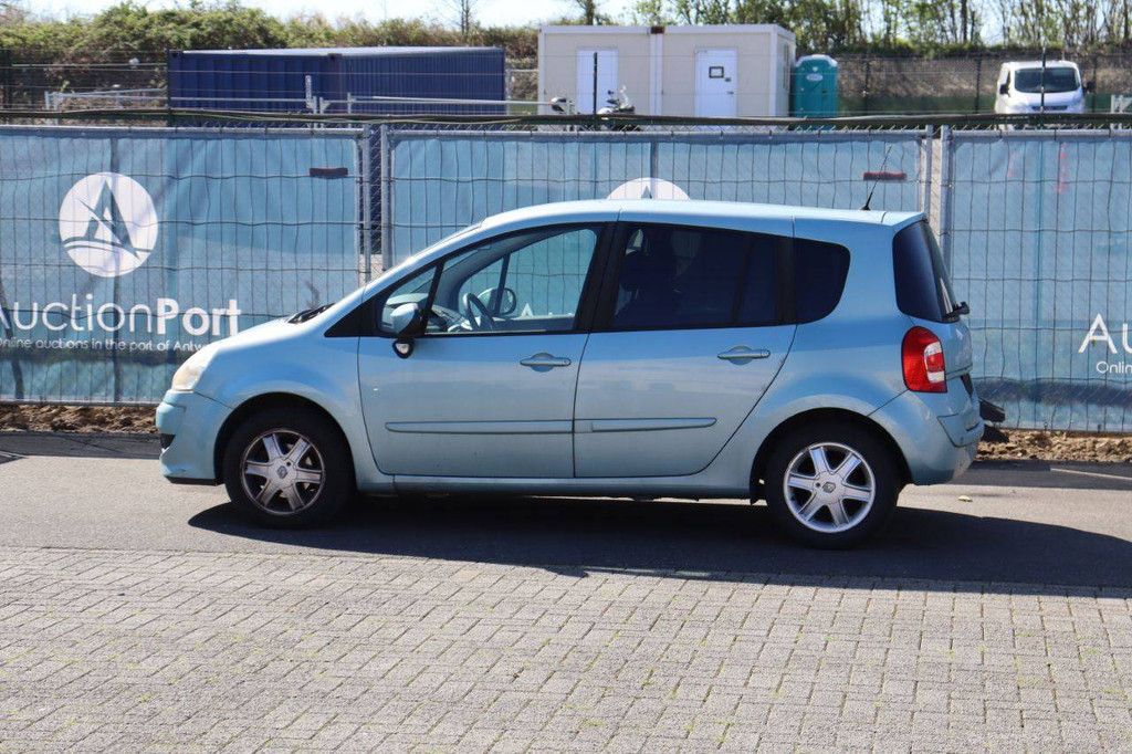 Passenger car Renault Modus Diesel 86hp 2008 (Margin)