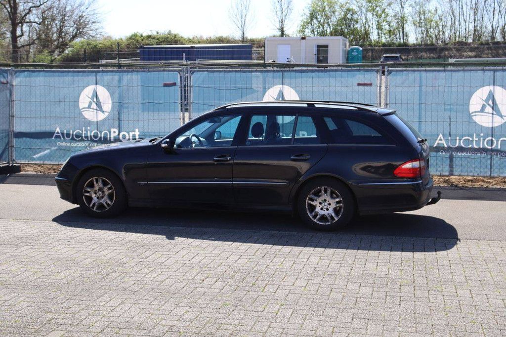 Passenger car Mercedes-Benz E-Class Diesel 136hp 2006 (Margin)