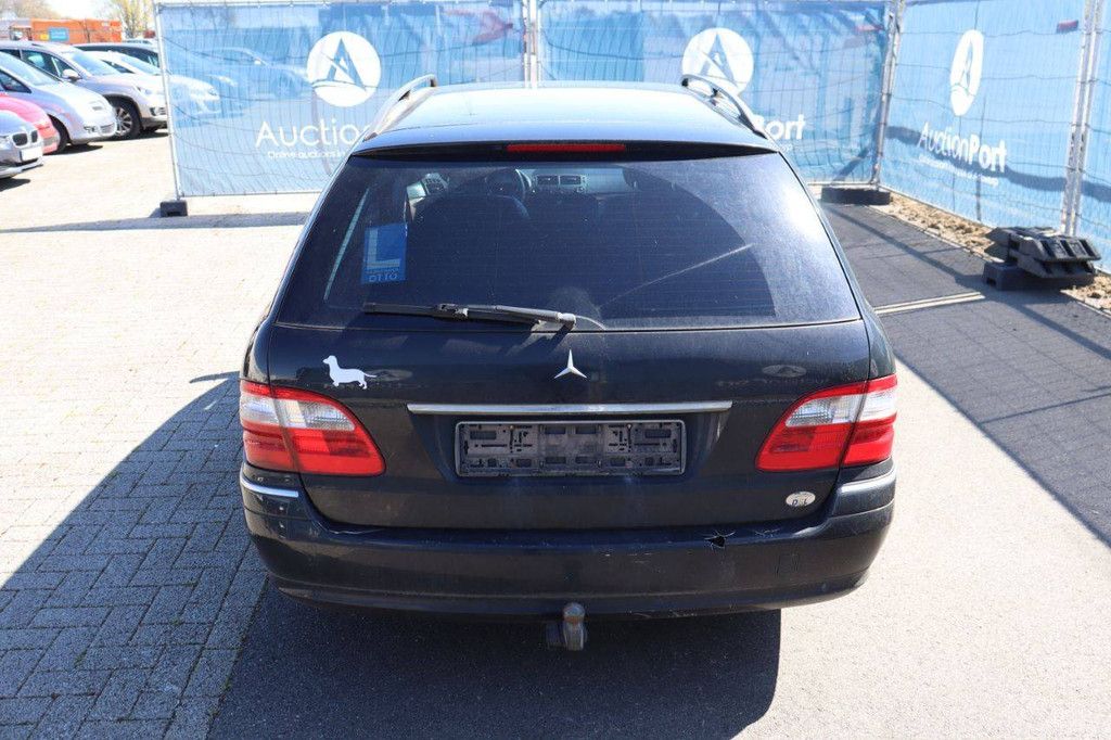 Passenger car Mercedes-Benz E-Class Diesel 136hp 2006 (Margin)