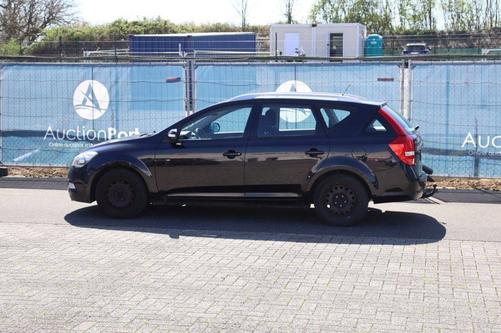 Pkw Kia Ceed Diesel 90 PS 2012 (Margin)