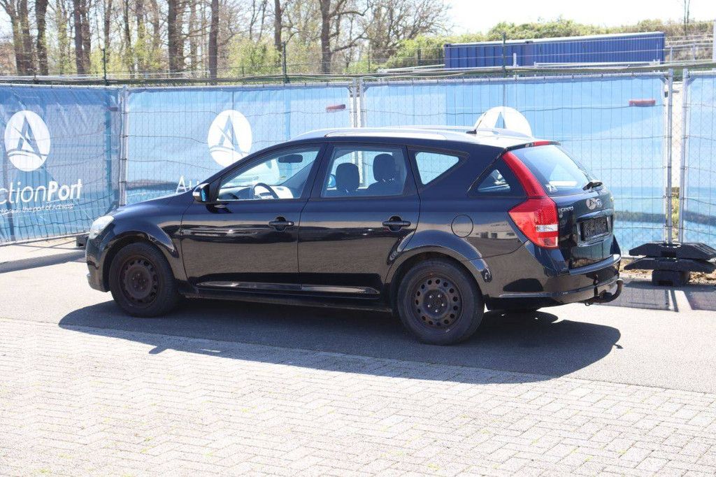 Pkw Kia Ceed Diesel 90 PS 2012 (Margin)