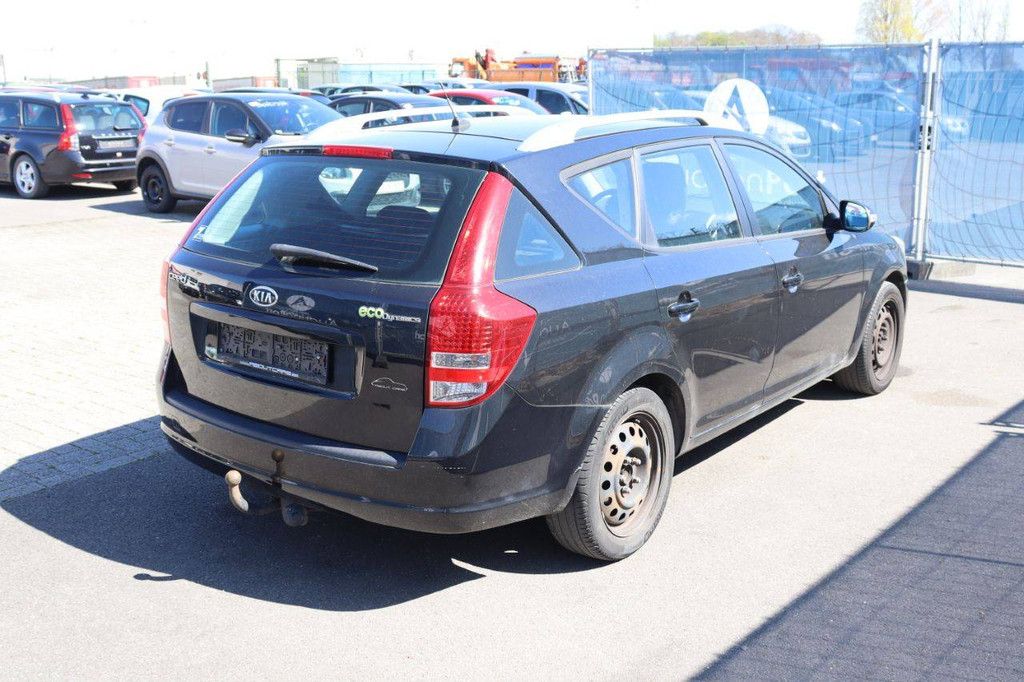 Pkw Kia Ceed Diesel 90 PS 2012 (Margin)