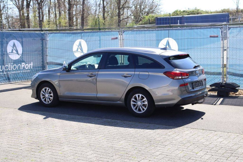 Hyundai I30 Petrol 100hp Passenger Car 2019 (Margin)
