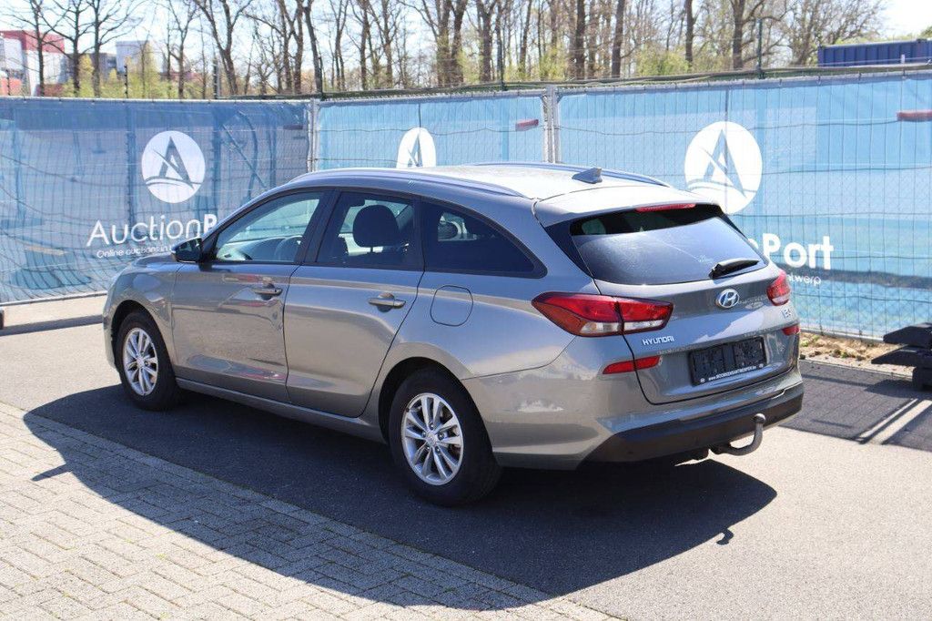Hyundai I30 Petrol 100hp Passenger Car 2019 (Margin)
