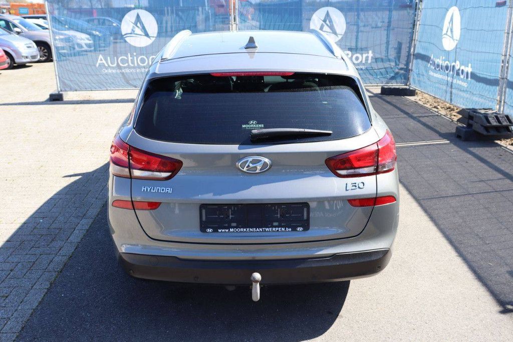Hyundai I30 Petrol 100hp Passenger Car 2019 (Margin)