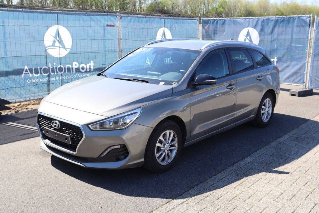 Hyundai I30 Petrol 100hp Passenger Car 2019 (Margin)