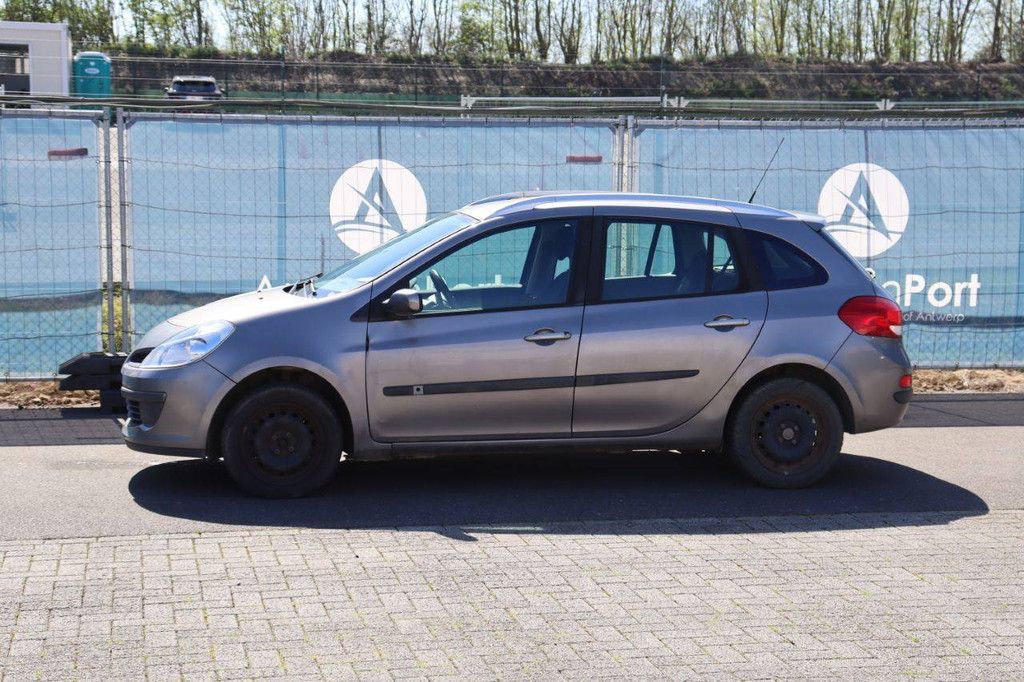 Renault Clio Pkw, Benzin, 75 PS, Baujahr 2009 (Margin)