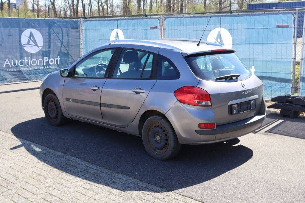 Renault Clio Pkw, Benzin, 75 PS, Baujahr 2009 (Margin)