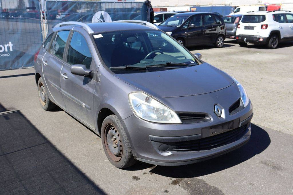 Renault Clio Pkw, Benzin, 75 PS, Baujahr 2009 (Margin)