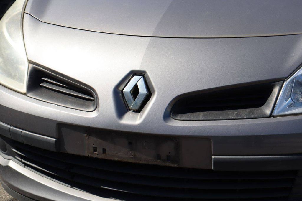 Renault Clio Pkw, Benzin, 75 PS, Baujahr 2009 (Margin)