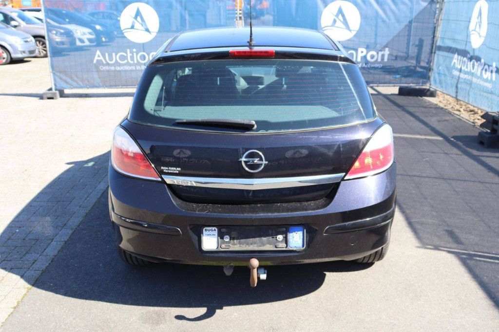 Pkw Opel Astra Benzin 90 PS 2004 (Margin)