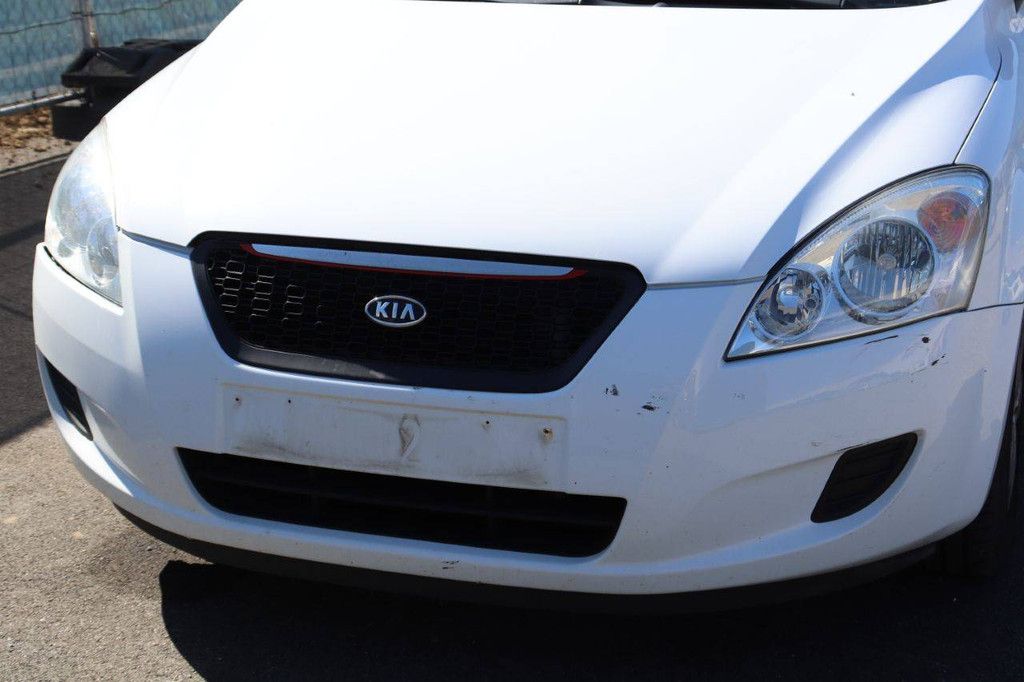 Pkw Kia Ceed Diesel 90 PS 2008 (Marge)