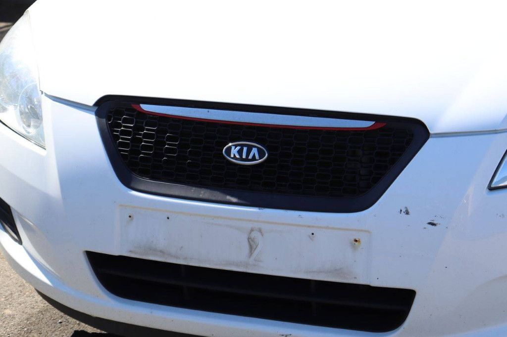 Pkw Kia Ceed Diesel 90 PS 2008 (Marge)