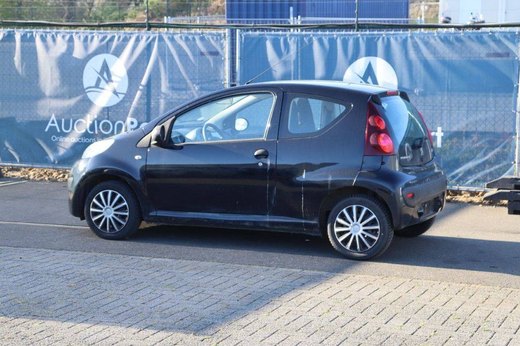 Passenger car Peugeot 107 Petrol 68hp 2012 (Margin)