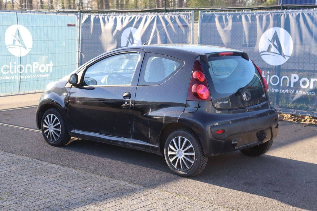 Passenger car Peugeot 107 Petrol 68hp 2012 (Margin)