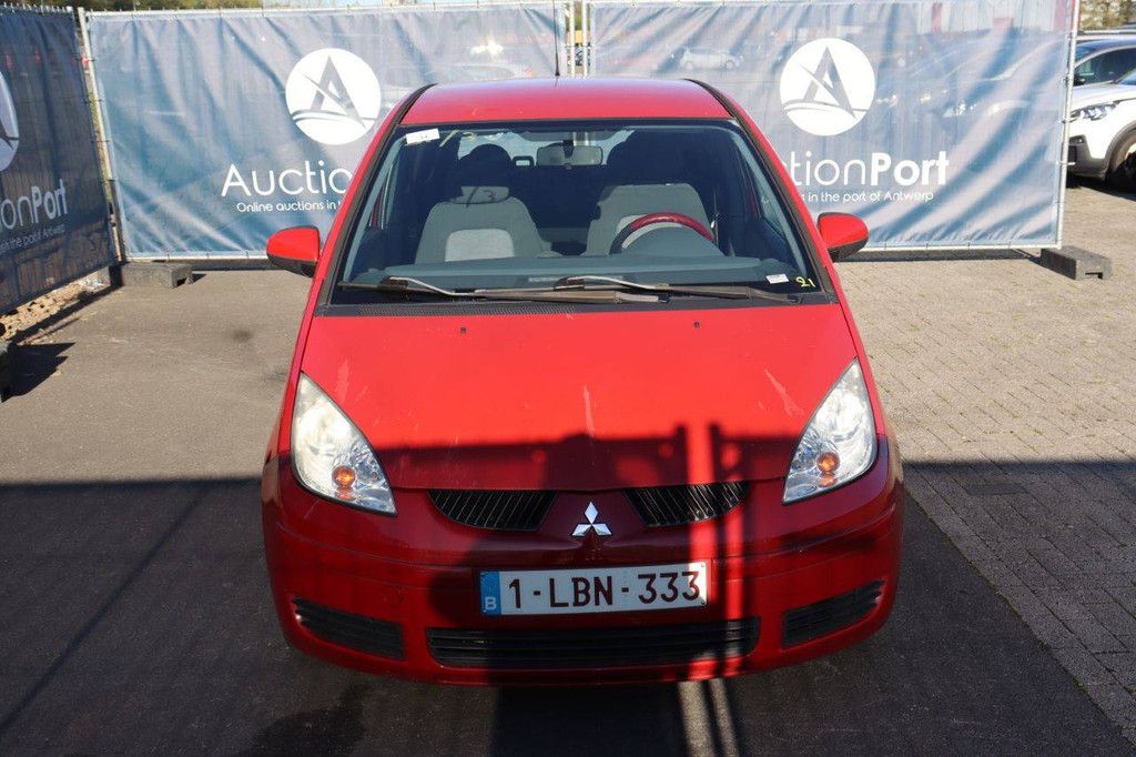 Mitsubishi Colt Petrol 75hp Passenger Car 2006 (Margin)