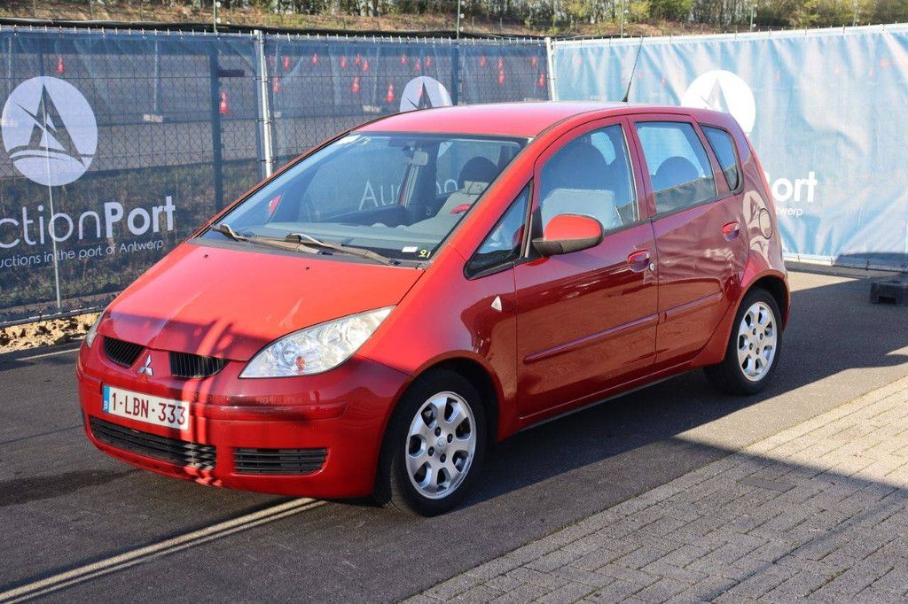 Mitsubishi Colt Petrol 75hp Passenger Car 2006 (Margin)
