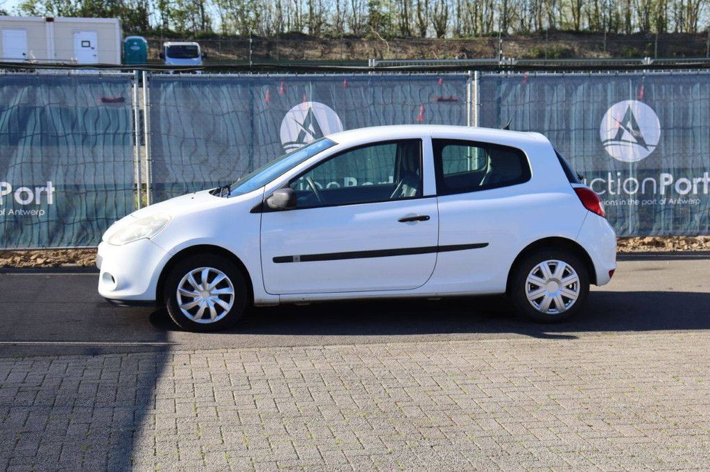 Personenauto Renault Clio Benzine 75pk 2010 (Marge)