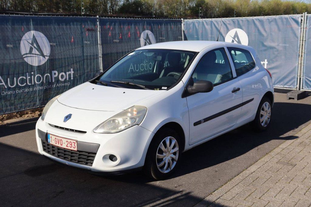Personenauto Renault Clio Benzine 75pk 2010 (Marge)