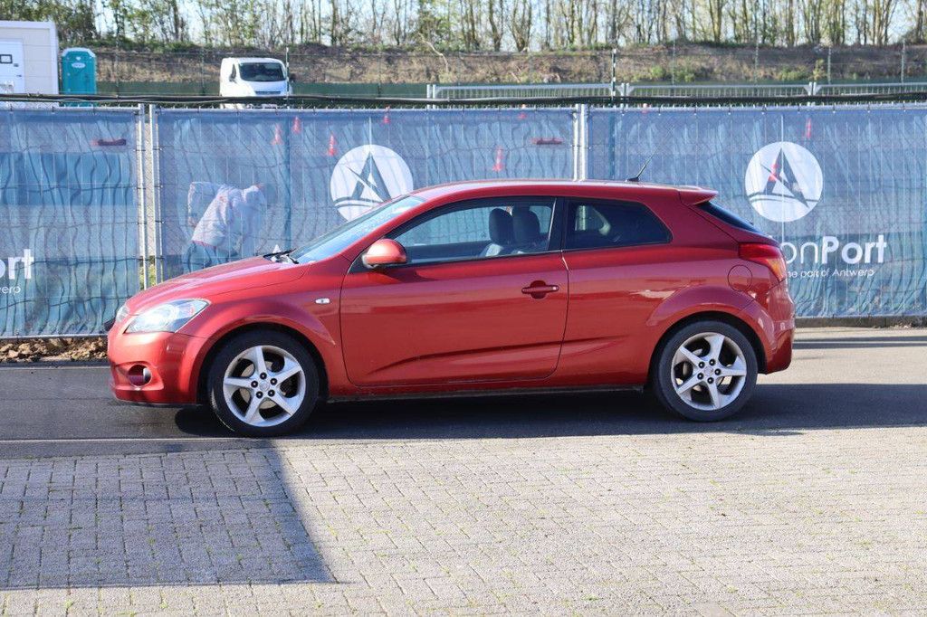 Pkw Kia Ceed Diesel 90 PS 2008 (Marge)