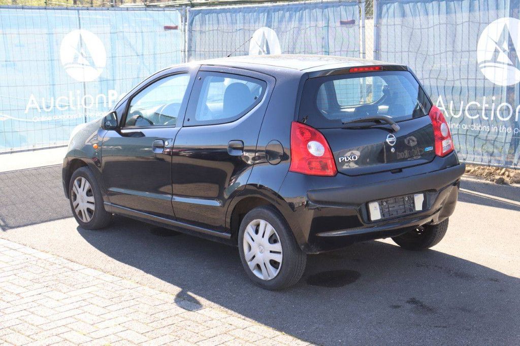 Personenauto Nissan Pixo Benzine 68pk 2010 (Marge)