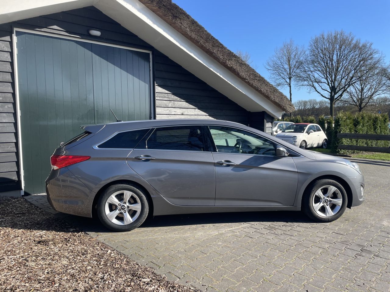 Hyundai i40 Bleu, Airco, Achteruitrijcamera, Touchscreen radio,