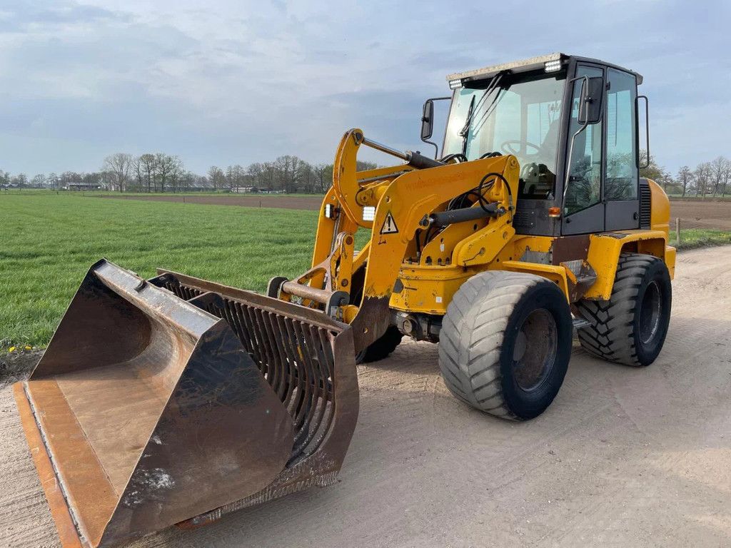 Ahlmann AZ 85 Shovel Loader