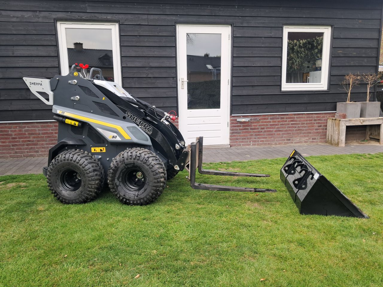 Sherpa Z50 / Demo / 5 uur ! / Giant / Skidster / Kubota / Nieuw