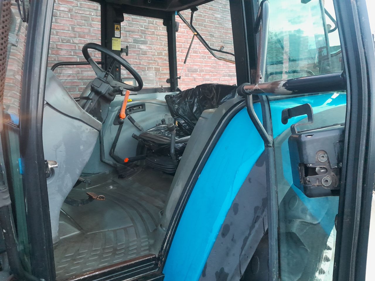 New Holland TL100