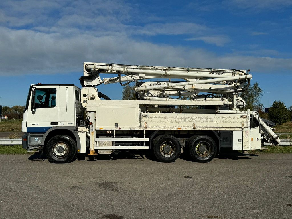 MercedesBenz Actros 2632 6x4 with Putzmeister BSF 24-4 11 24m concrete pump