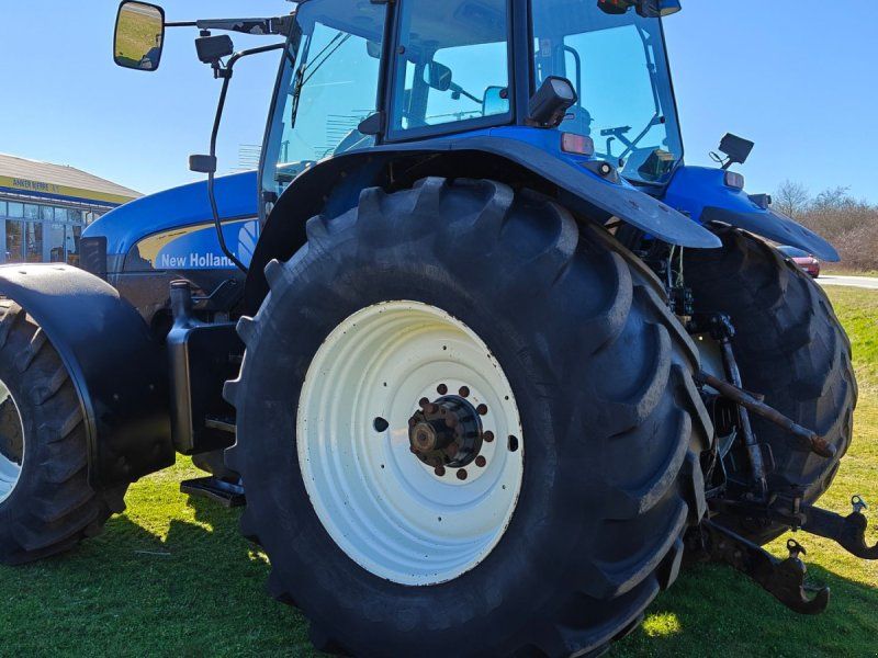 New Holland TM190
