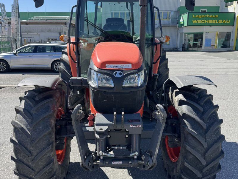 Kubota M 8560