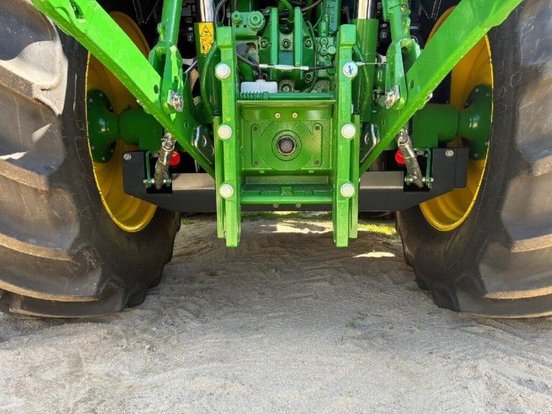 John Deere 6M 125