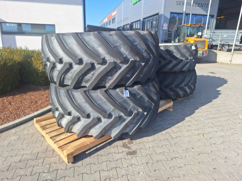 Trelleborg 710/60R42+600/60R30 Kompletträder 4 CVT