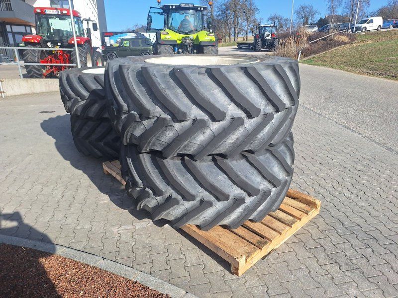 Trelleborg 710/60R42+600/60R30 Kompletträder 4 CVT