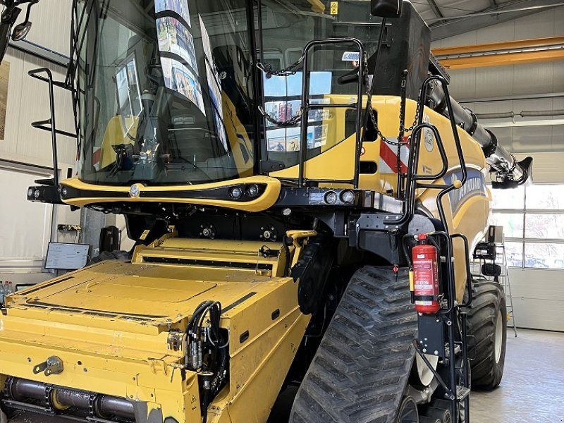 New Holland CR 10.90