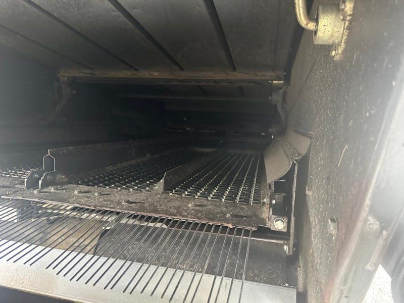 Claas Lion 470 Landwirtsmaschine (Raupe)