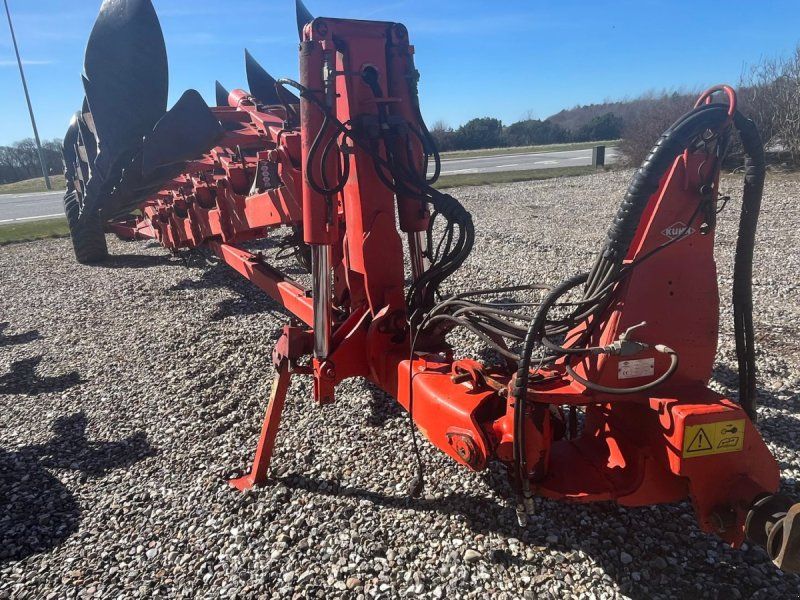 Kuhn 8 furet Vari-Manager