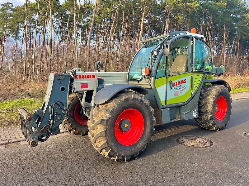 Claas Scorpion 9040   Plus Varipower