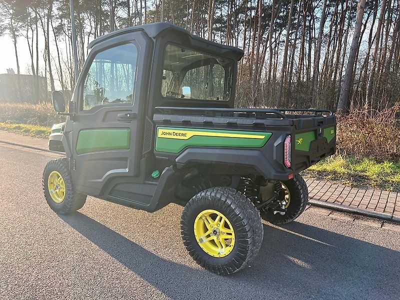 John Deere Gator XUV 875 M