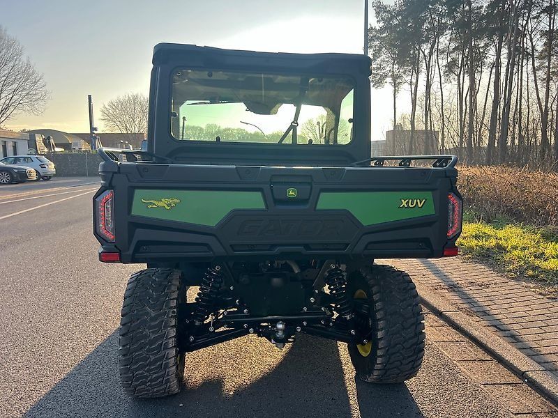 John Deere Gator XUV 875 M