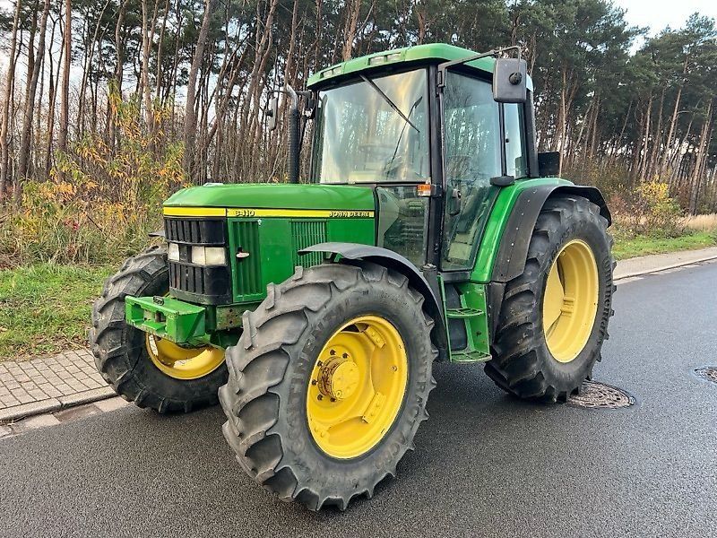 John Deere 6410