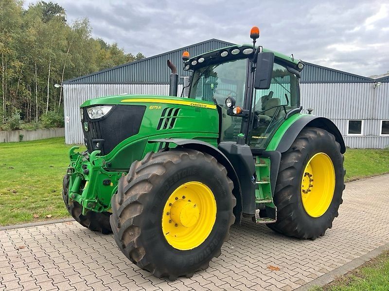 John Deere 6175R  