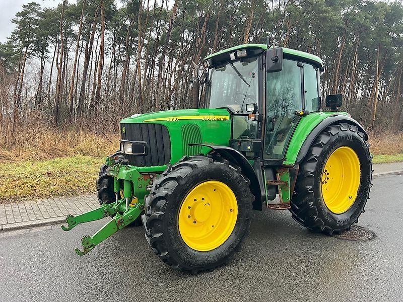 John Deere 6320 SE **PowrQuad 16/16**