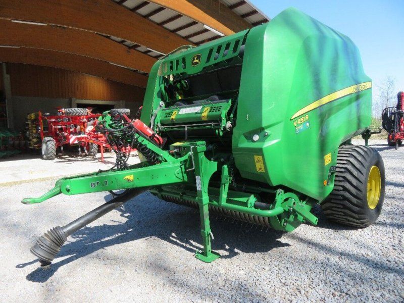 John Deere V451R