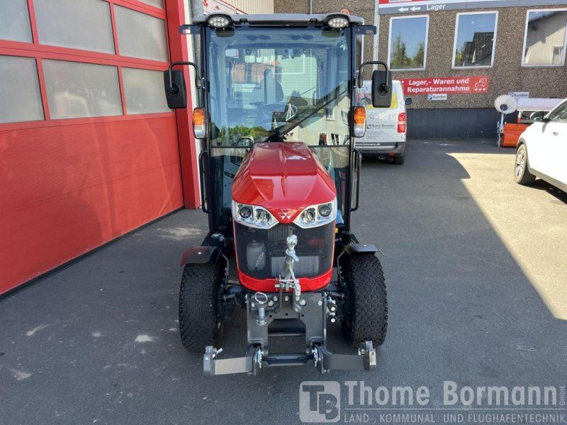 Massey Ferguson 1735 M HC