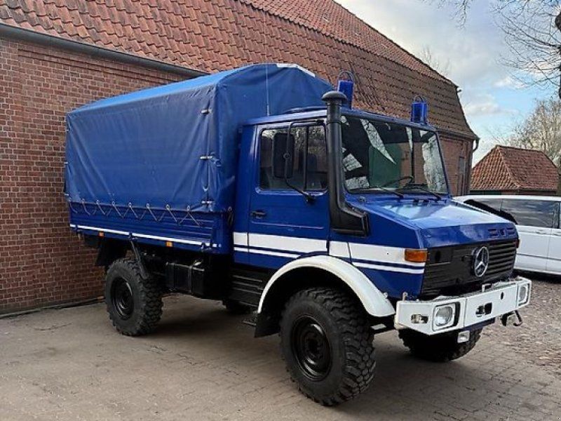 Mercedes-Benz U1300L THW Pritsche pedition Reise Wohn