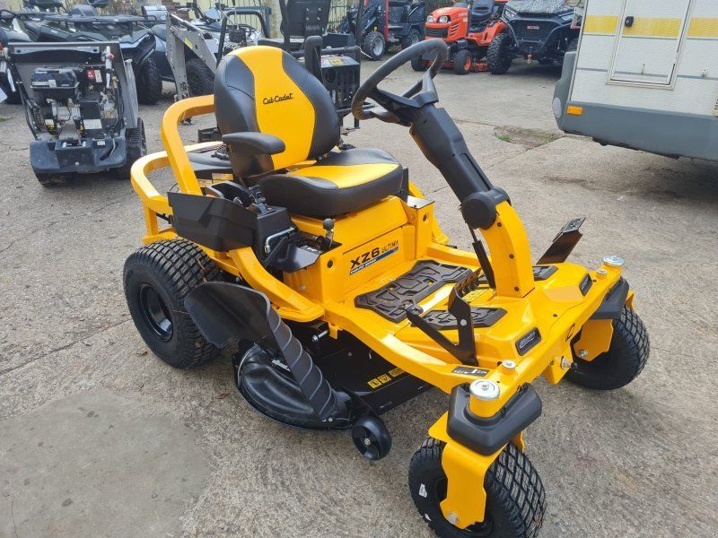 Cub Cadet XZ6 S 117 Null-Wendekreismäher Profigerät Kawasakimotor 2 Zylind