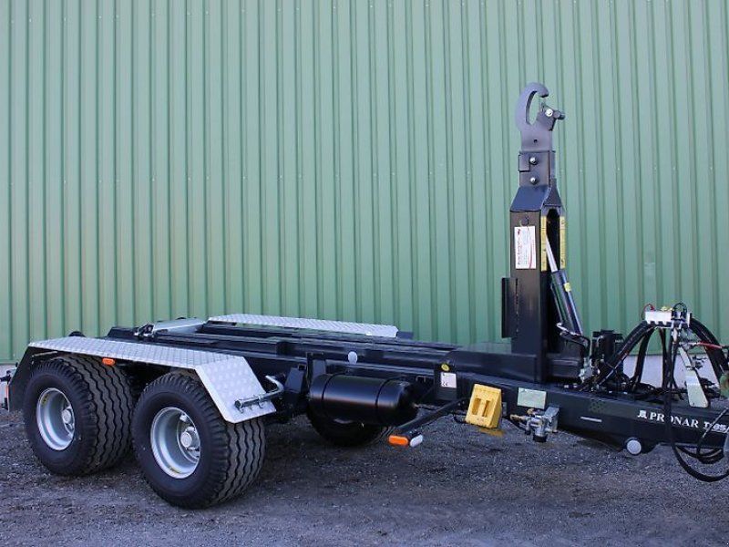 Pronar T 185/1 Hakenanhänger 15 to Parabel-Fahrwerk