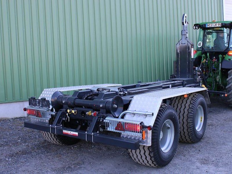 Pronar T 185/1 Hakenanhänger 15 to Parabel-Fahrwerk